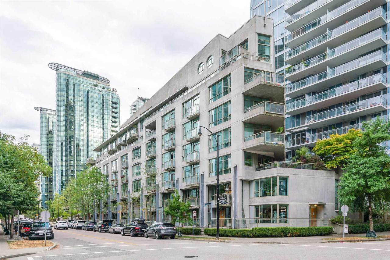 1486 Hastings Street - Photo 1