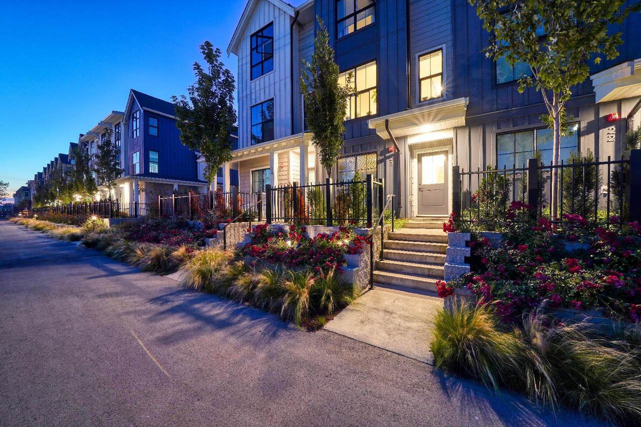 488 Furness Street - Photo 1