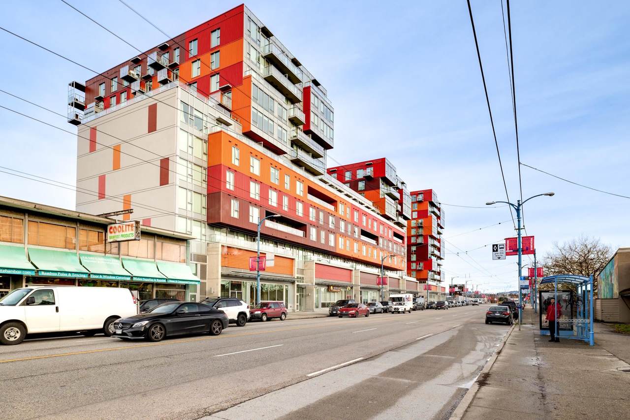 955 Hastings Street - Photo 1