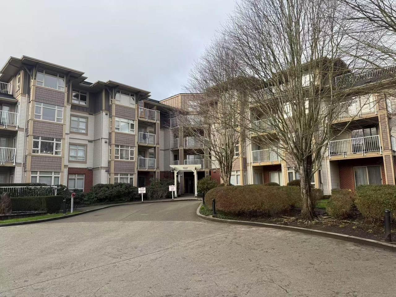 7337 Macpherson Avenue - Photo 1