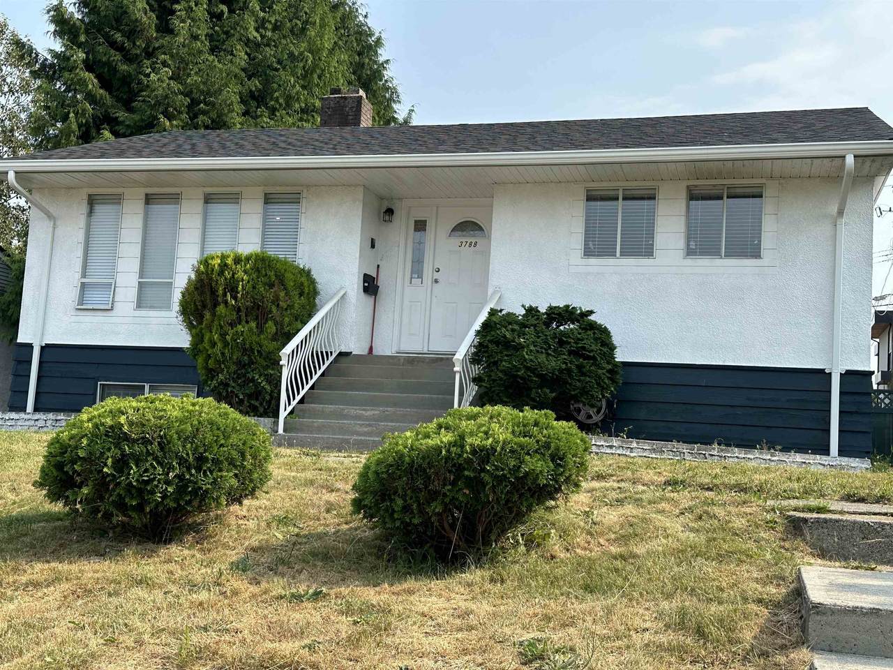 3788 Linwood Street - Photo 1