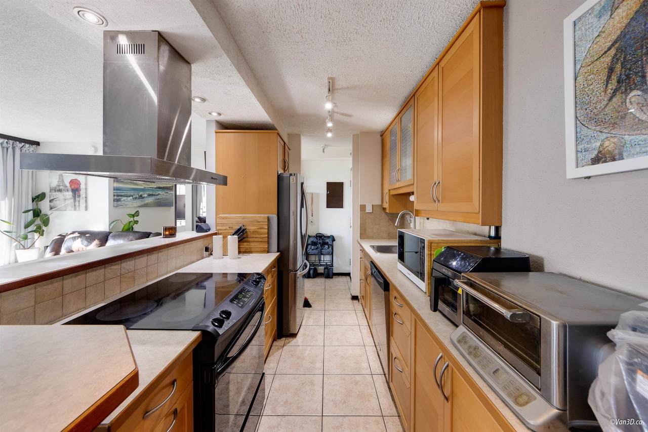 6689 Willingdon Avenue - Photo 1