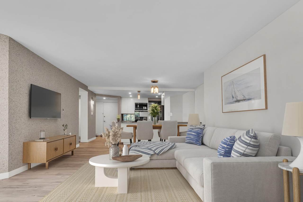 1480 Foster Street - Photo 1