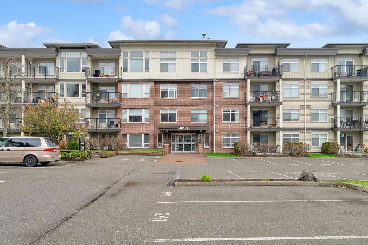 46150 Bole Avenue - Photo 1
