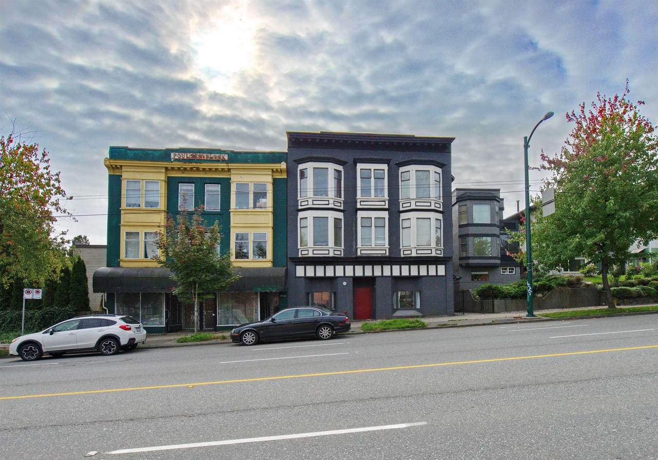 862 Broadway - Photo 1