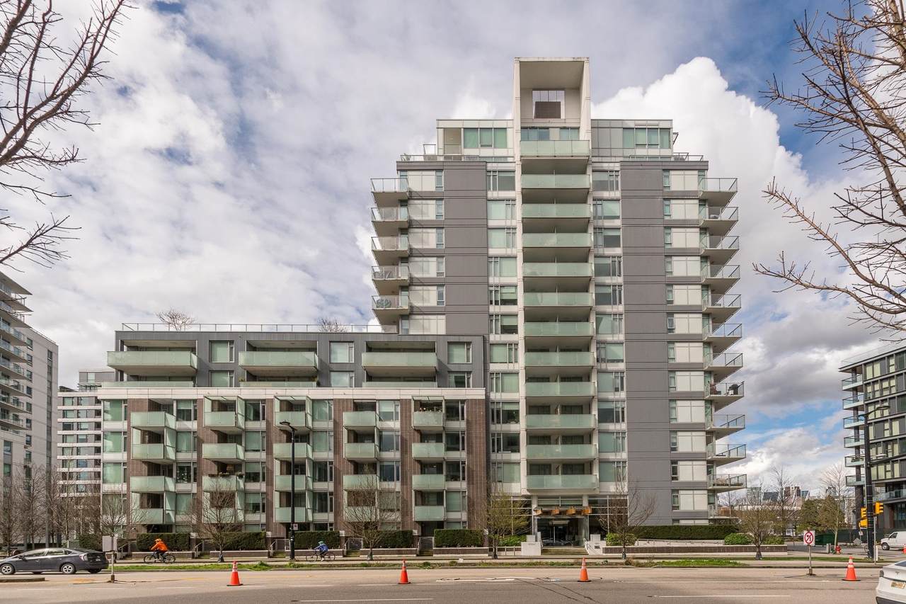 1661 Quebec Street - Photo 1