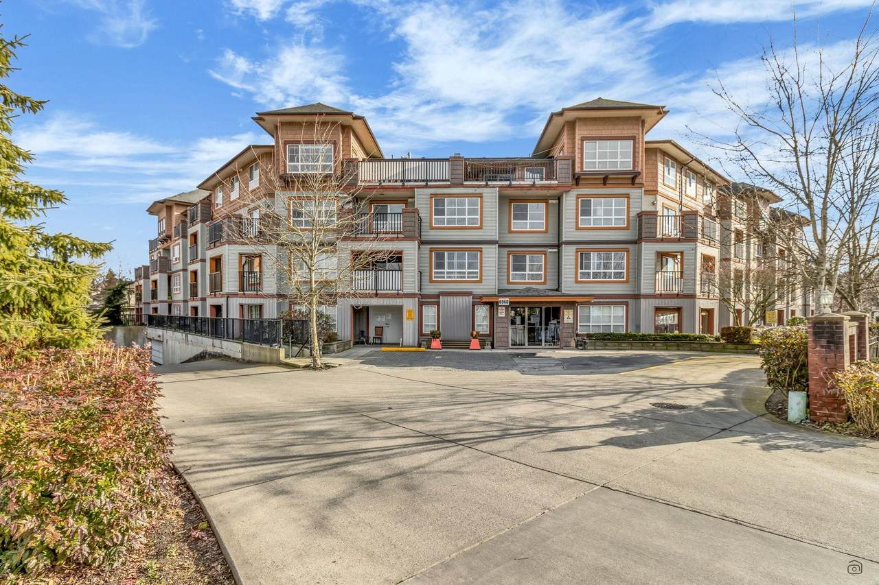 6960 120 Street - Photo 1