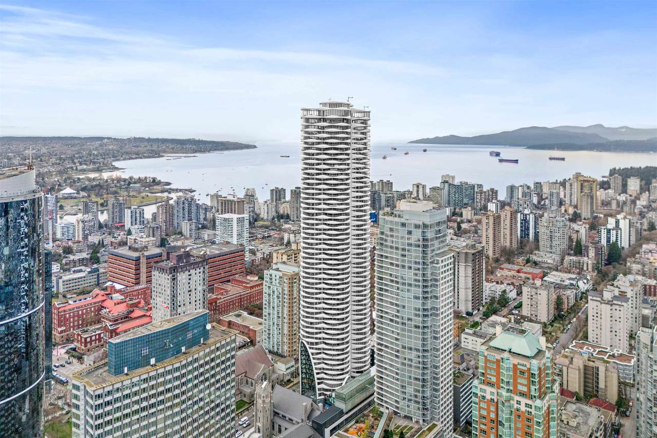 1033 Nelson Street - Photo 1