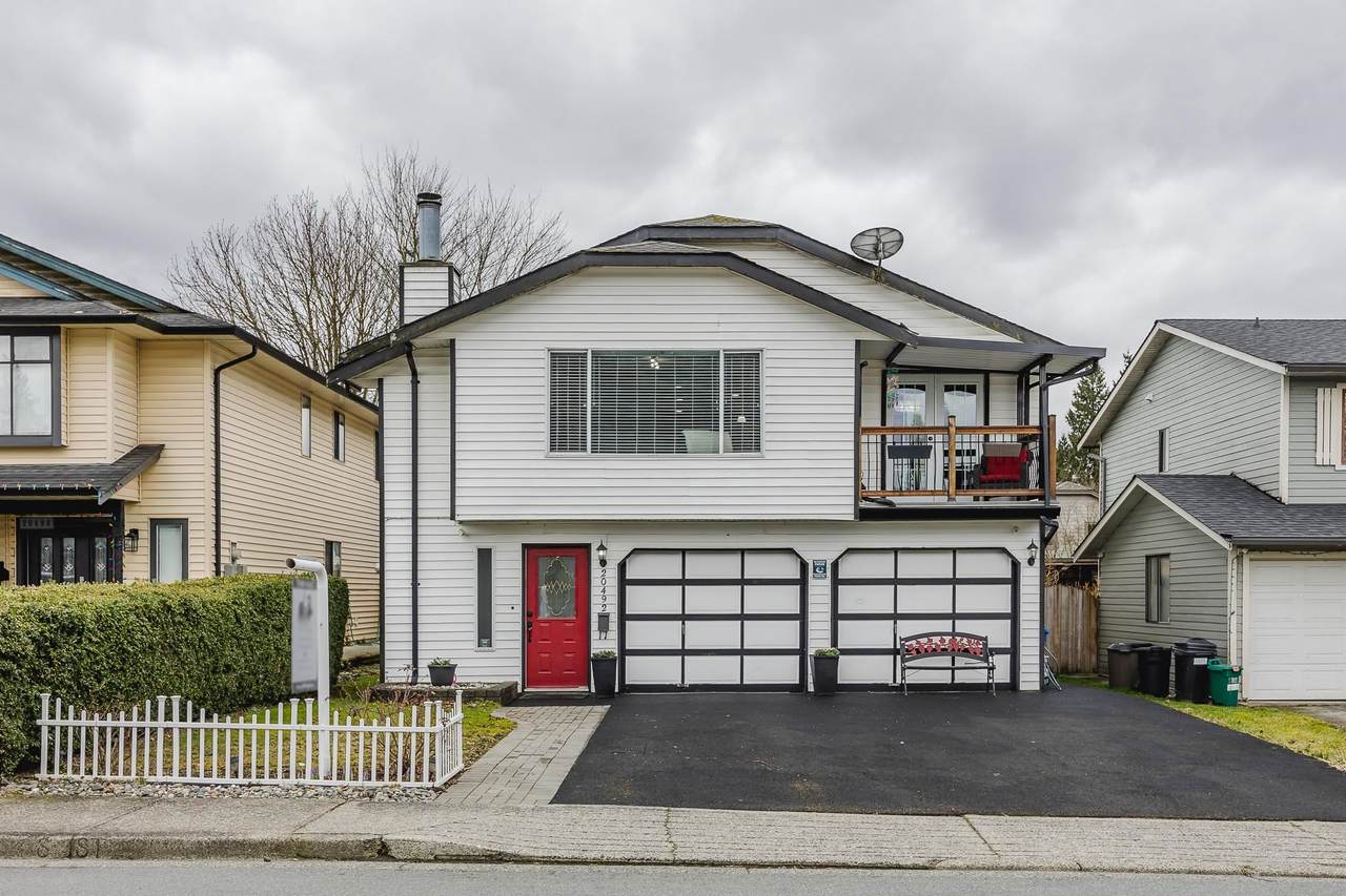 20492 Thorne Avenue - Photo 1