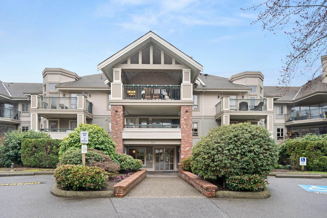 22015 48 Avenue - Photo 1