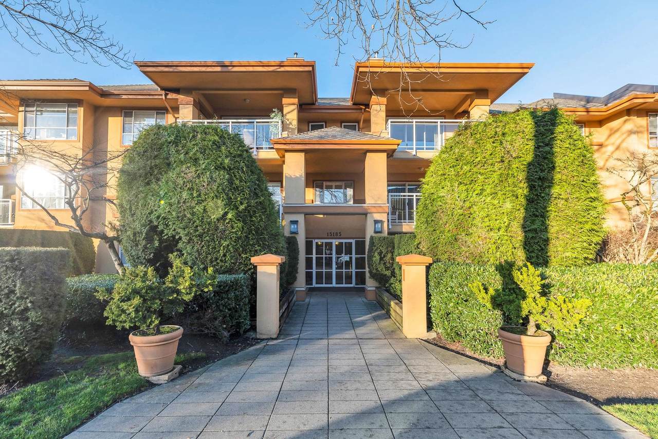 15185 22 Avenue - Photo 1