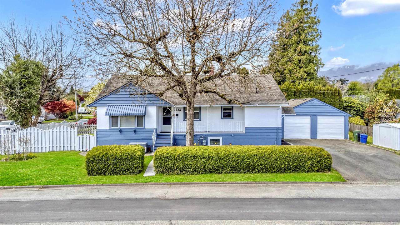 9733 George Street - Photo 1