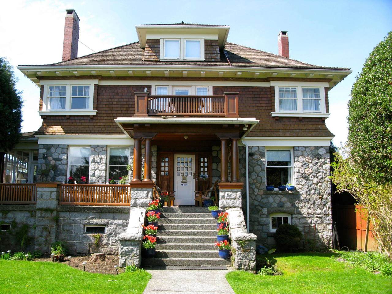 1617 Grand Boulevard - Photo 1