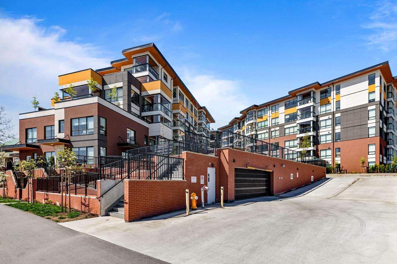 11639 227 Street - Photo 1