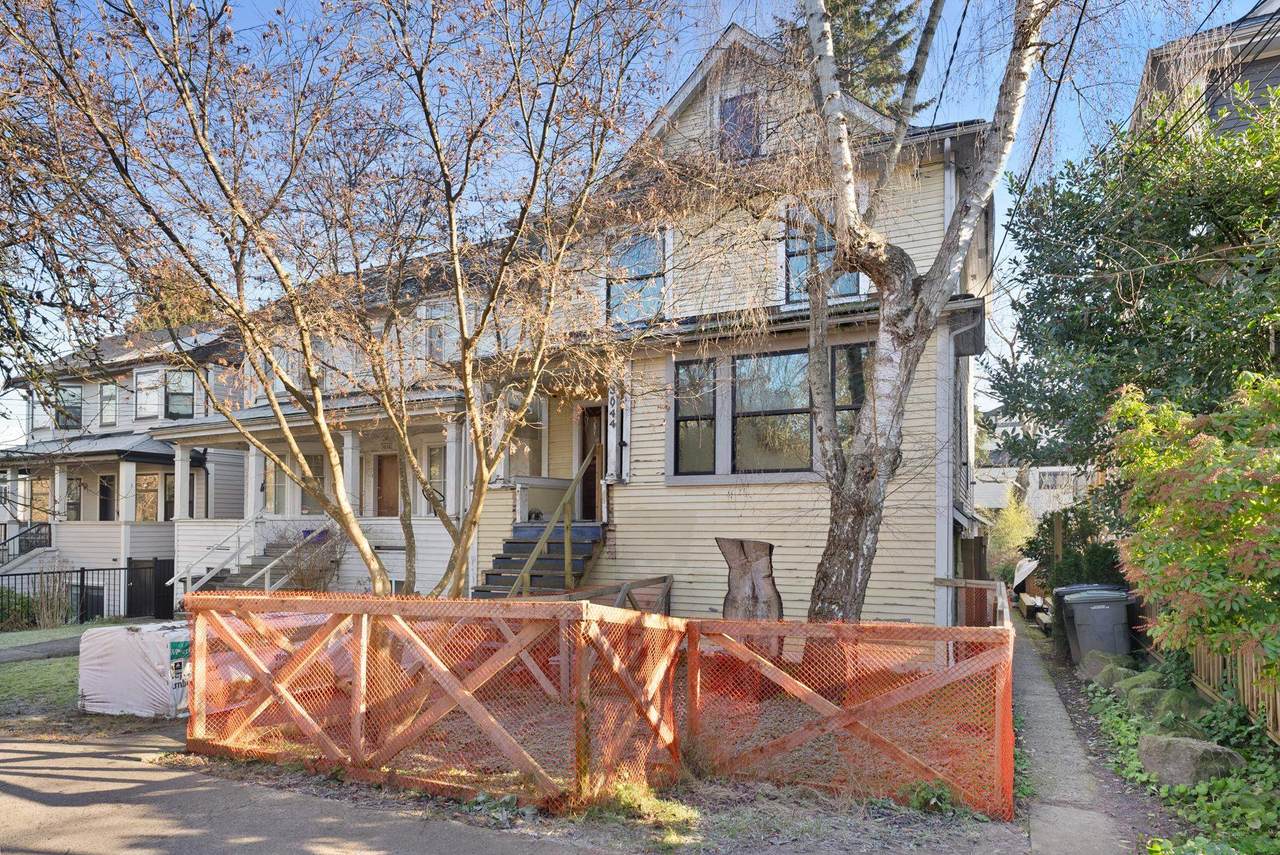 3044 Glen Drive - Photo 1