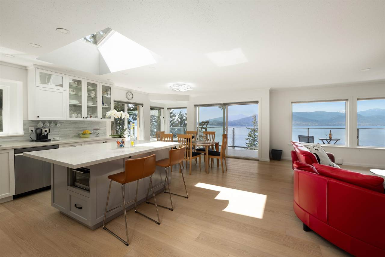 250 Kelvin Grove Way - Photo 1
