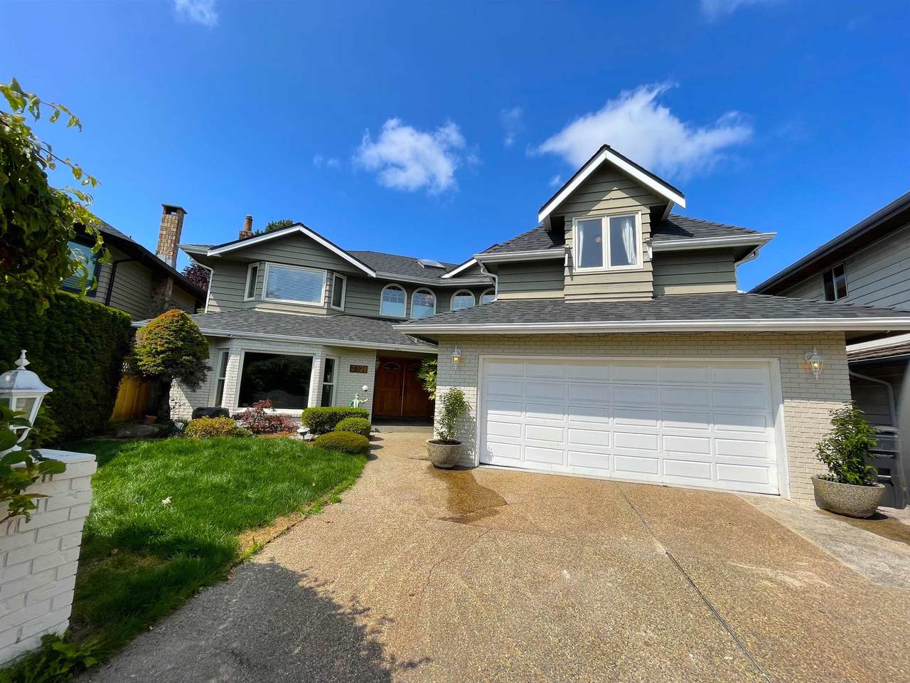 7371 Sunnymede Crescent - Photo 1