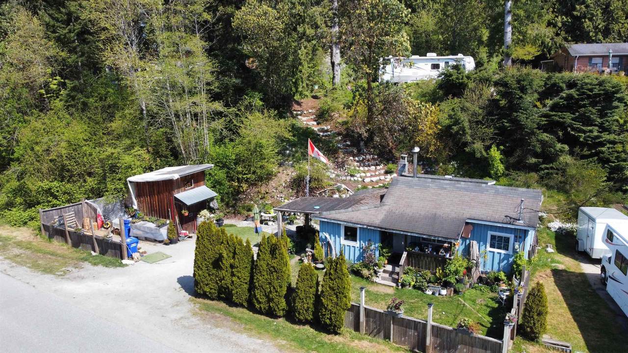 4604 Whitaker - Photo 1