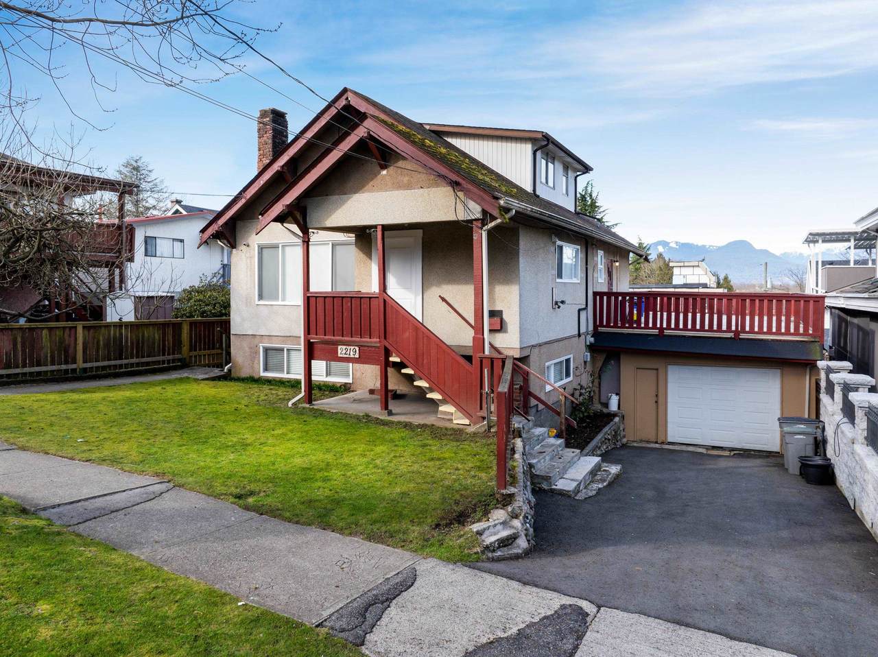 2219 24th Avenue - Photo 1