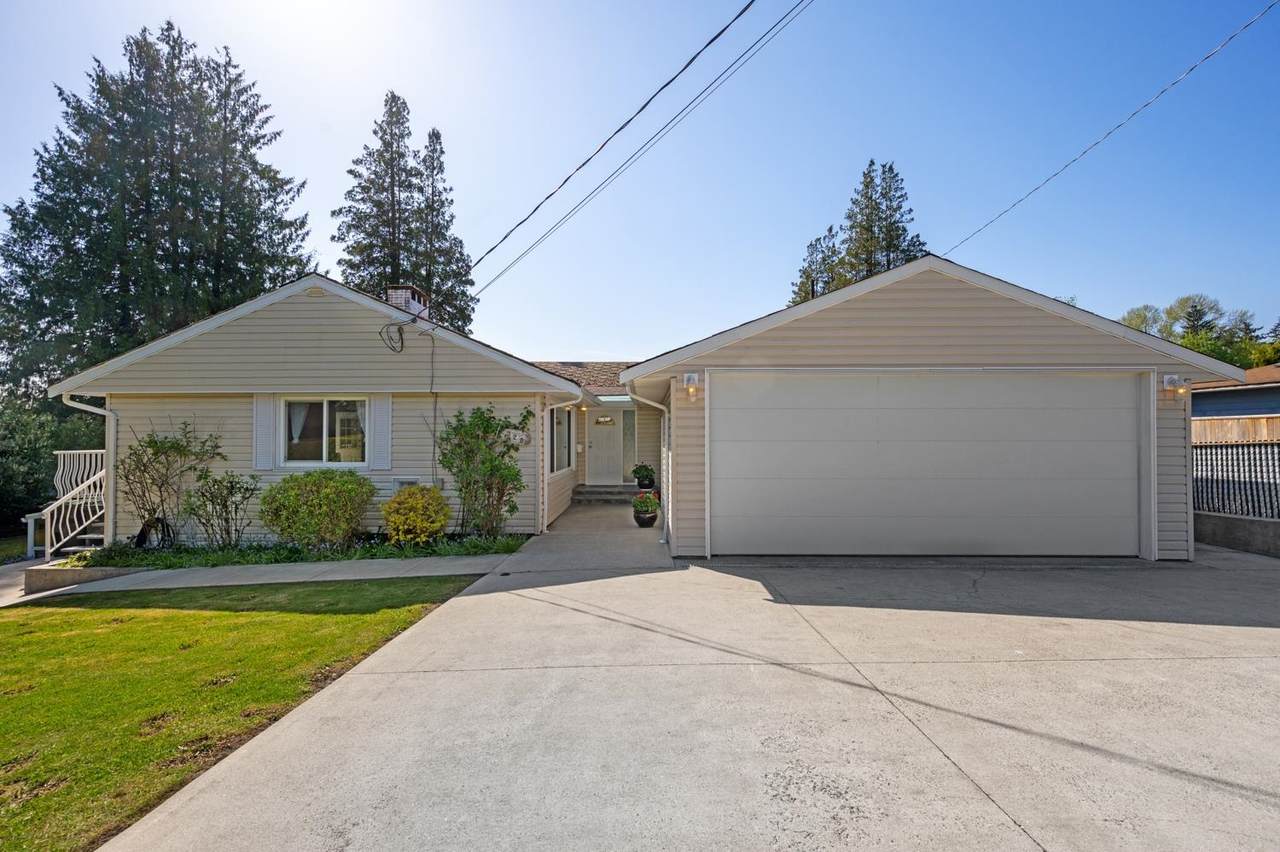320 Walker Street - Photo 1