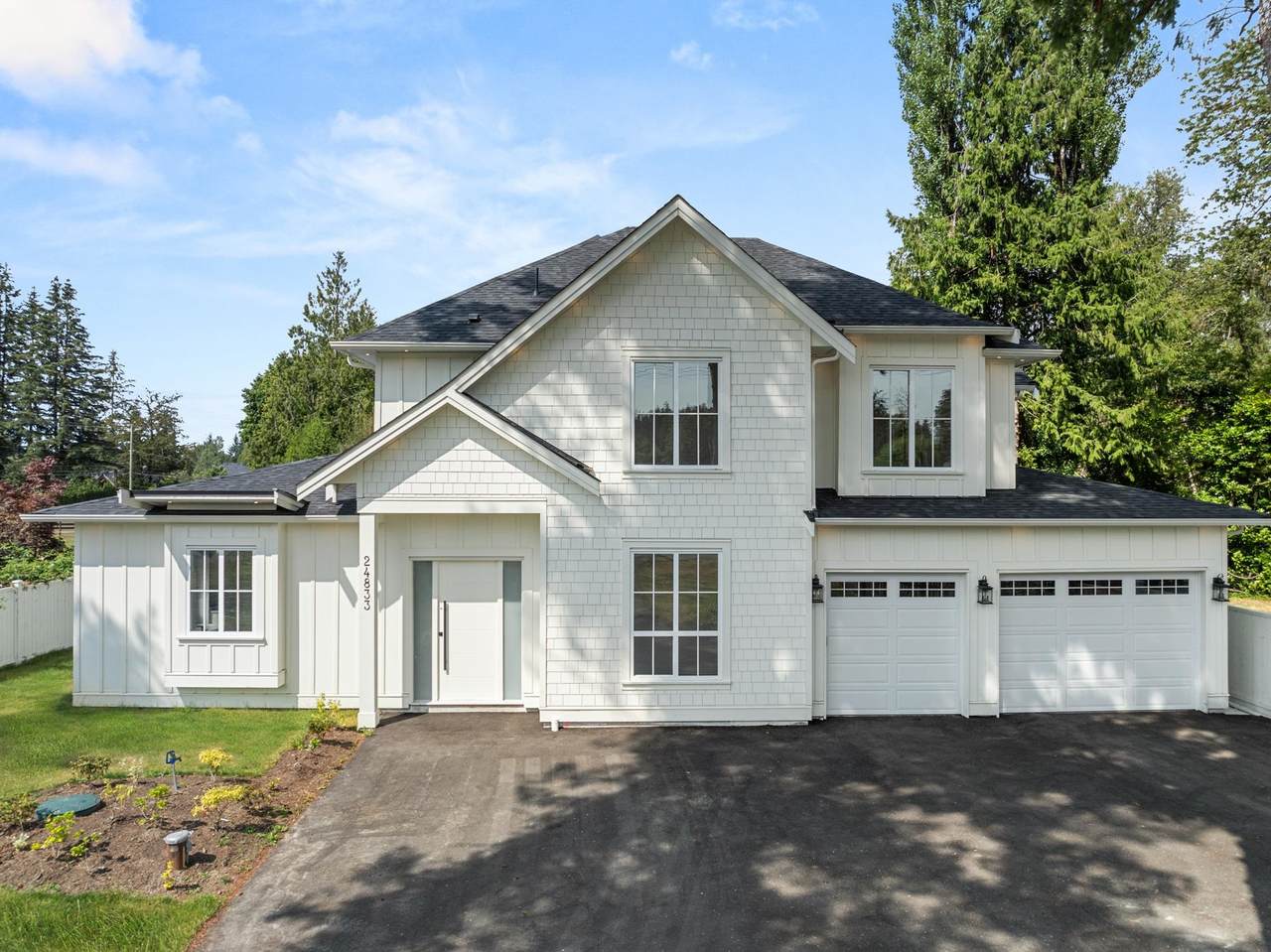 24833 Robertson Crescent - Photo 1