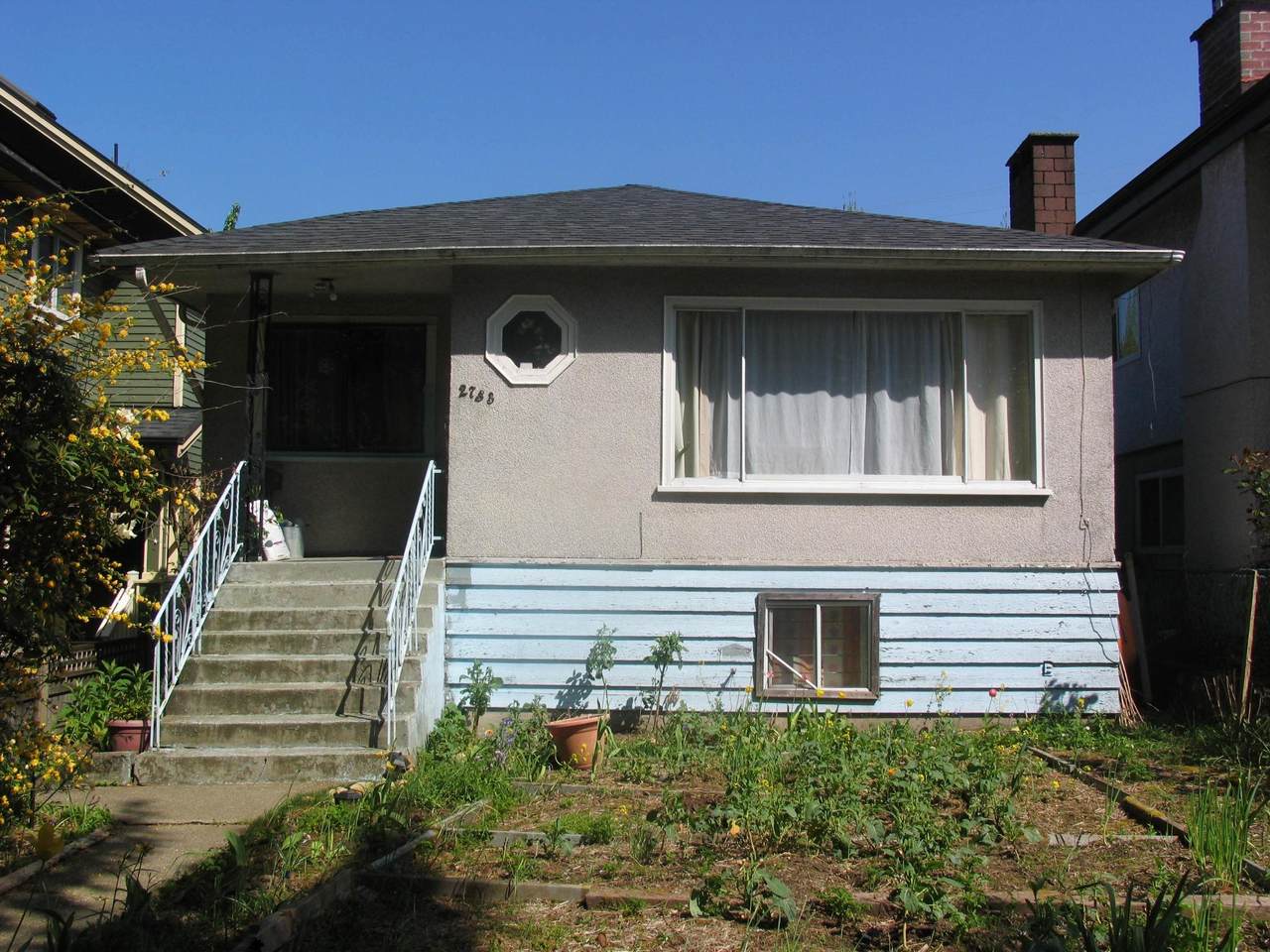 2733 28th Avenue - Photo 1