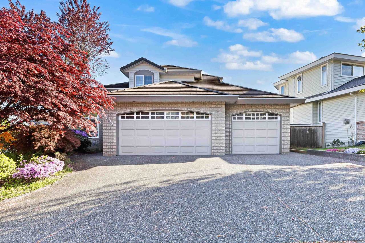 2802 Greenbrier Place - Photo 1