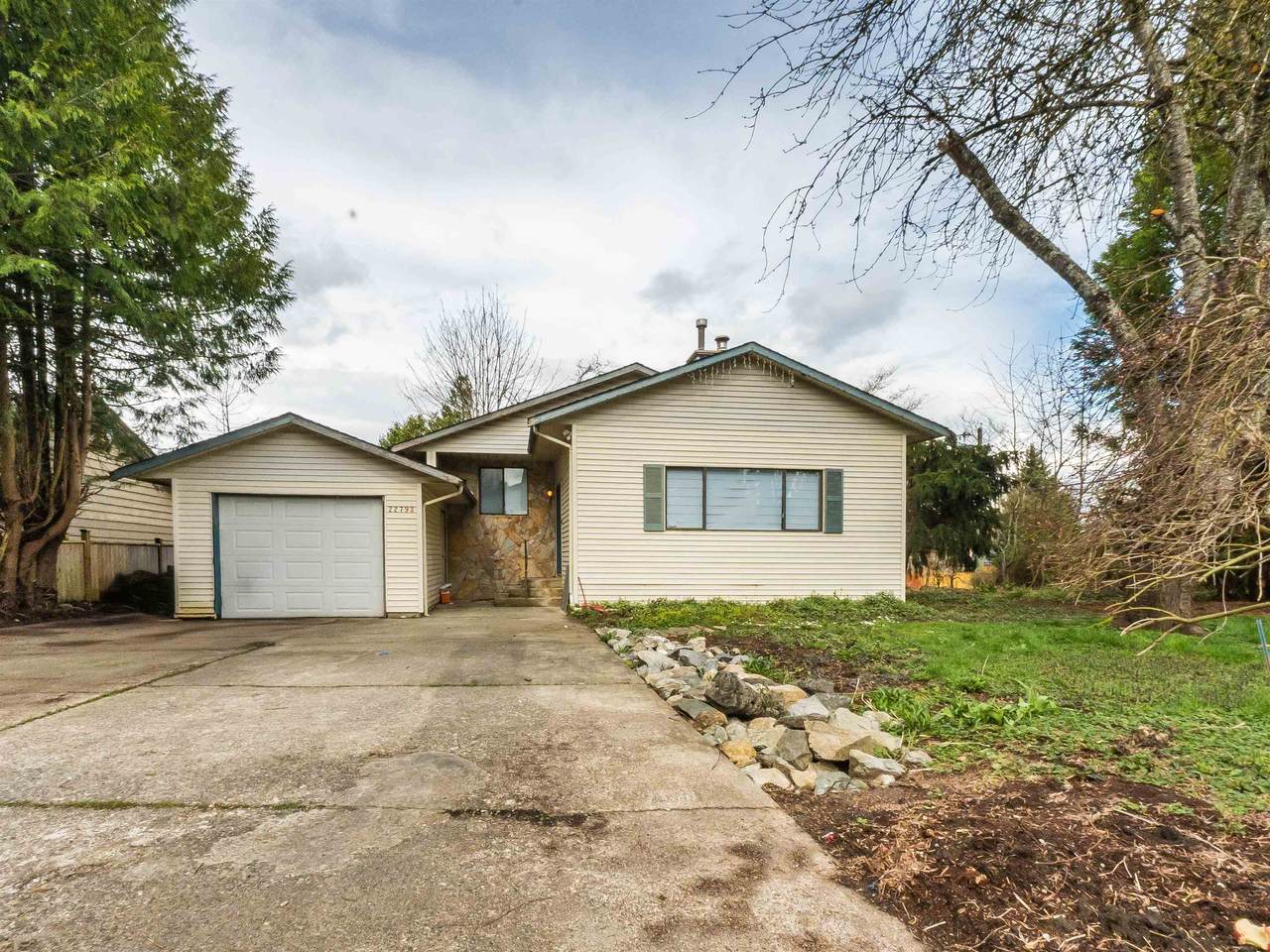 22793 Reid Avenue - Photo 1