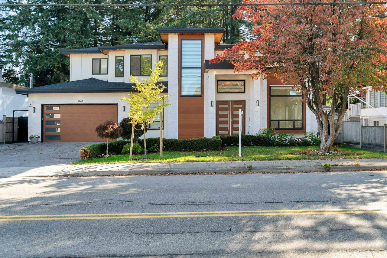 11748 82 Avenue - Photo 1