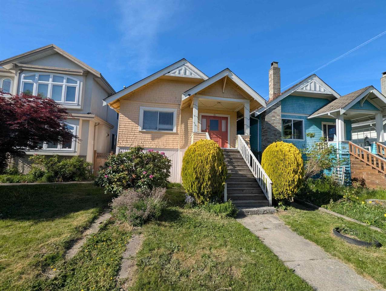 81 50th Avenue - Photo 1