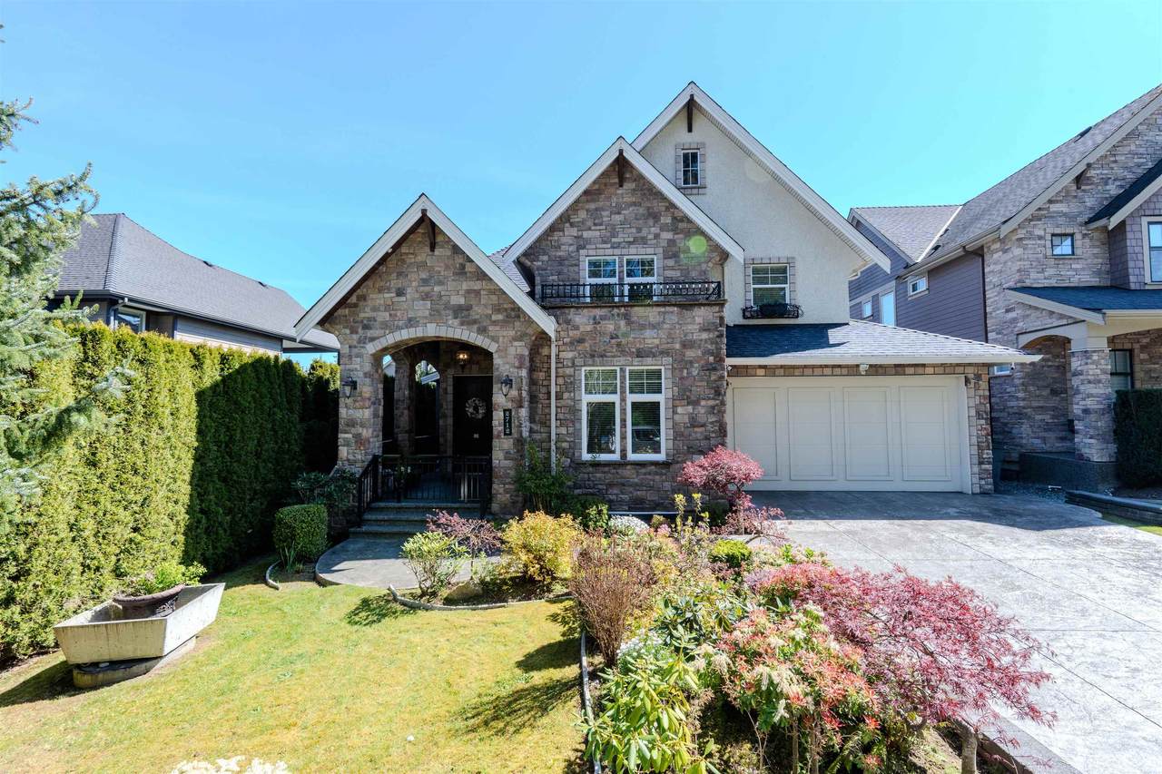 2712 163A Street - Photo 1