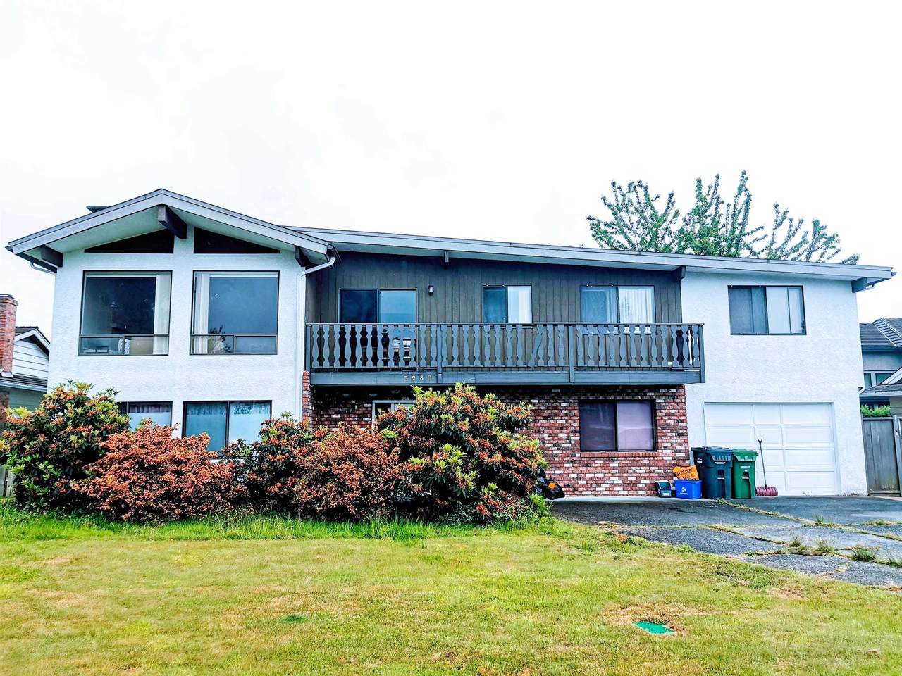 5280 Cranbrook Avenue - Photo 1