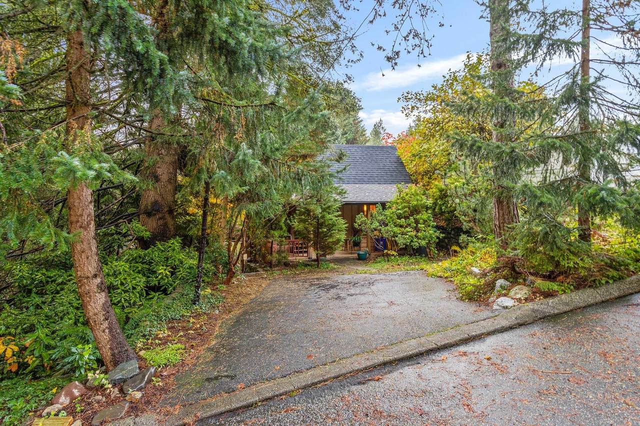 713 St. James Road - Photo 1