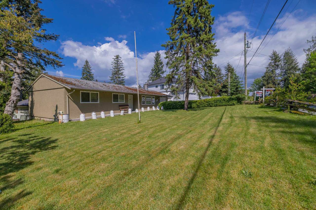23745 40 Avenue - Photo 1