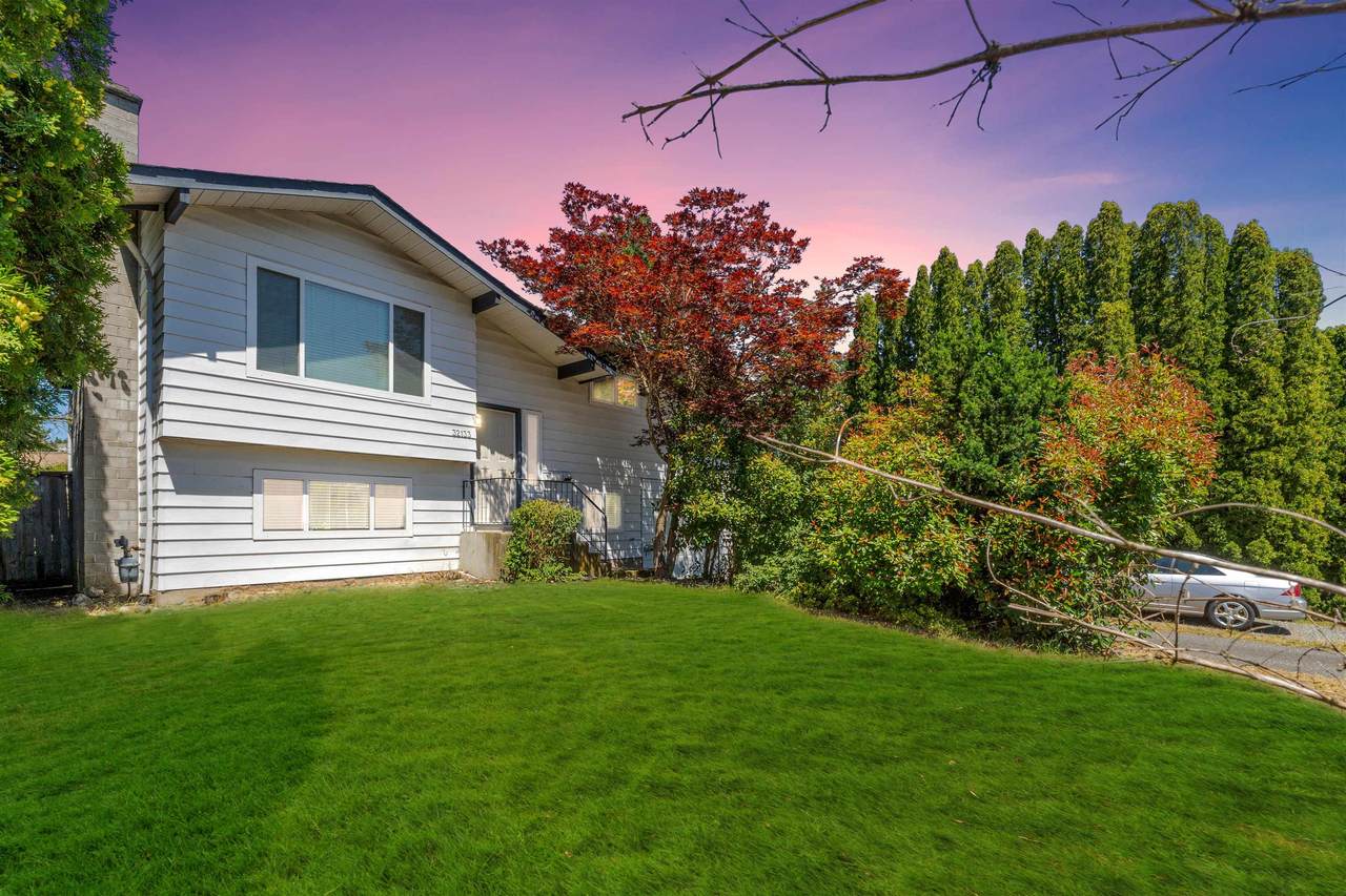 32133 Mouat Drive - Photo 1