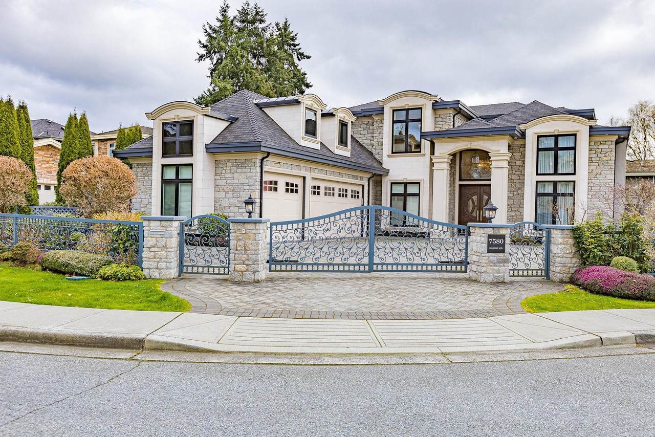 7580 Malahat Avenue - Photo 1