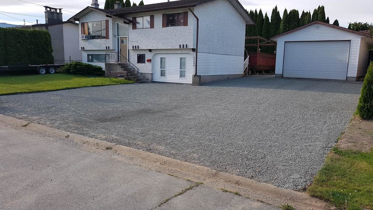 46494 Elliott Avenue - Photo 1