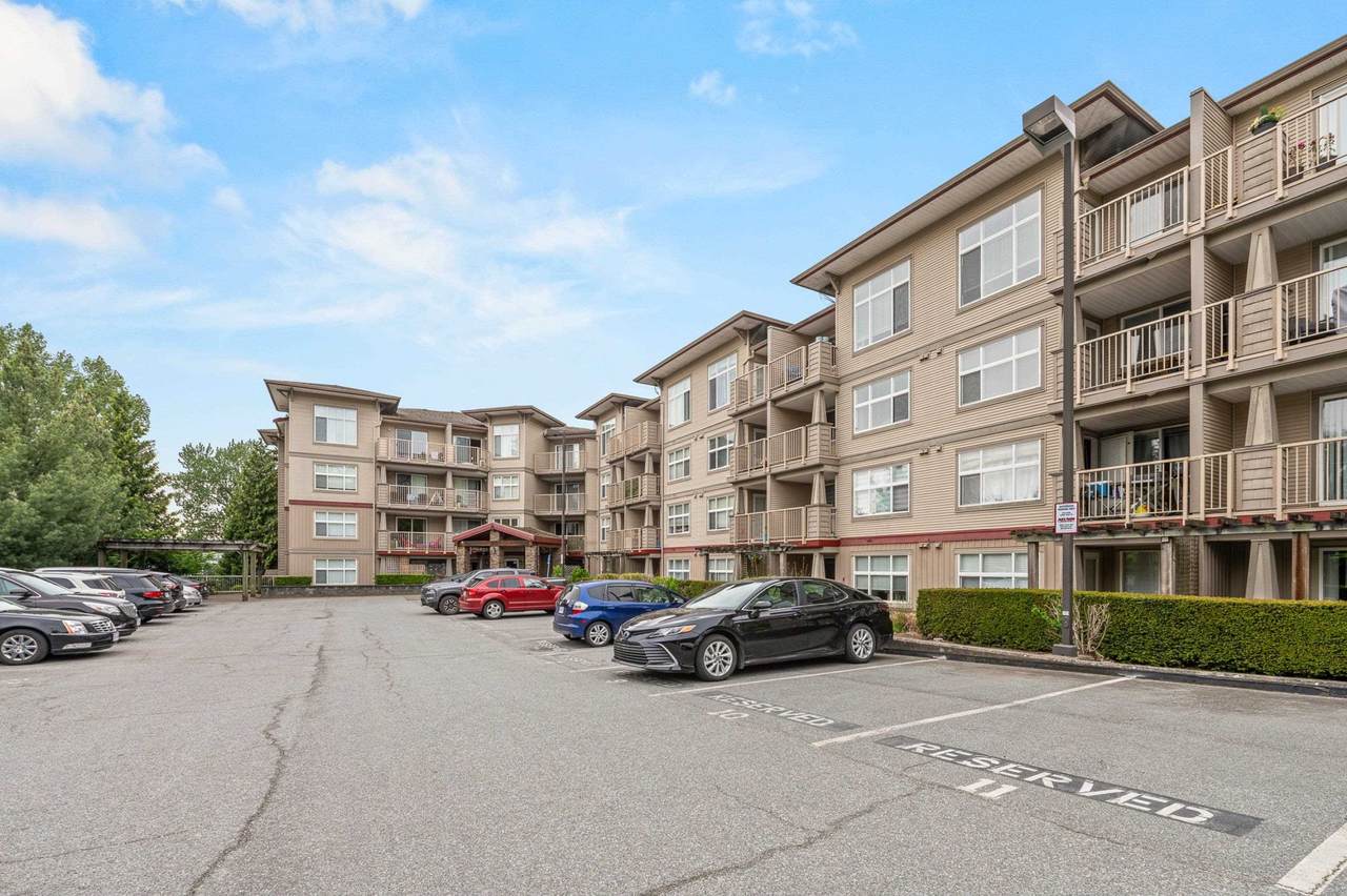 2515 Park Drive - Photo 1