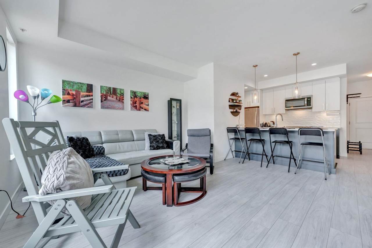 20834 80 Avenue - Photo 1