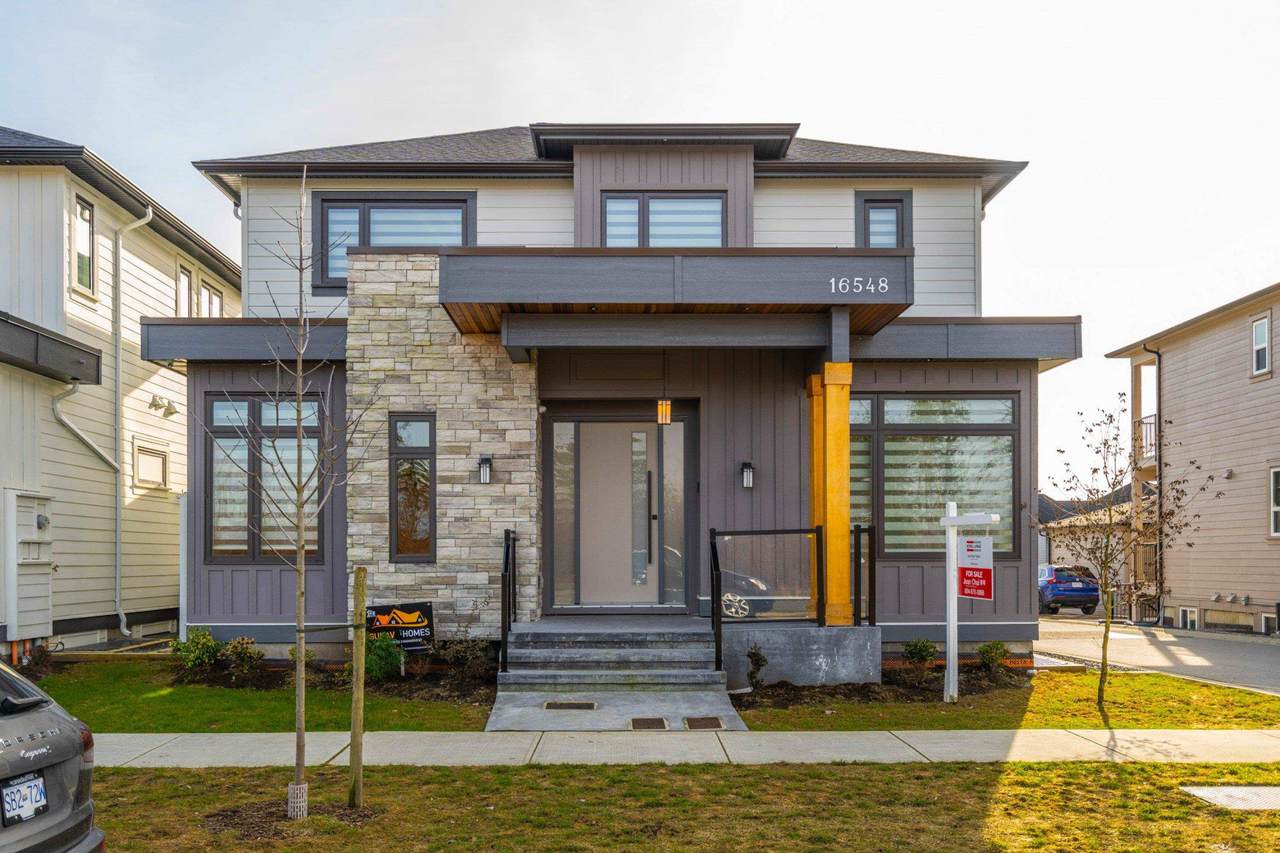 16548 22 Avenue - Photo 1