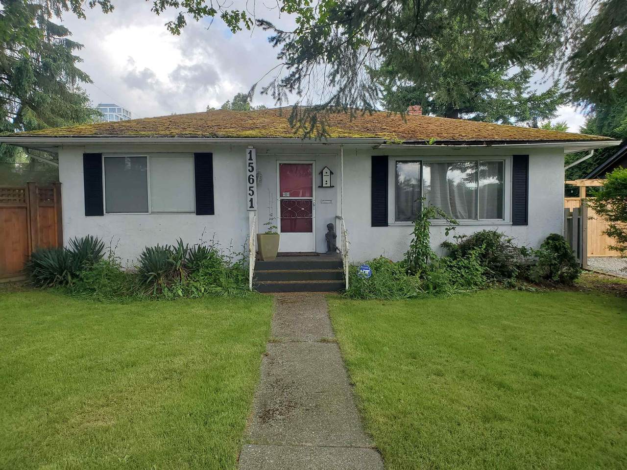 15651 Thrift Avenue - Photo 1
