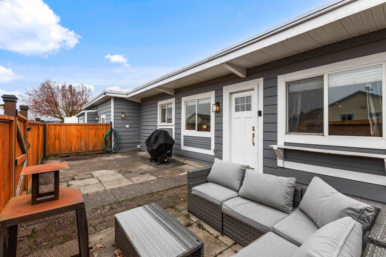 34705 4 Avenue - Photo 1