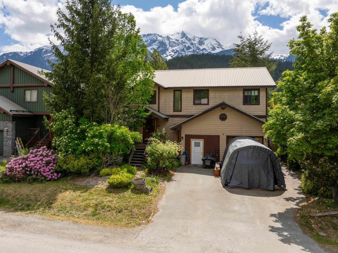 1488 Balsam Street - Photo 1