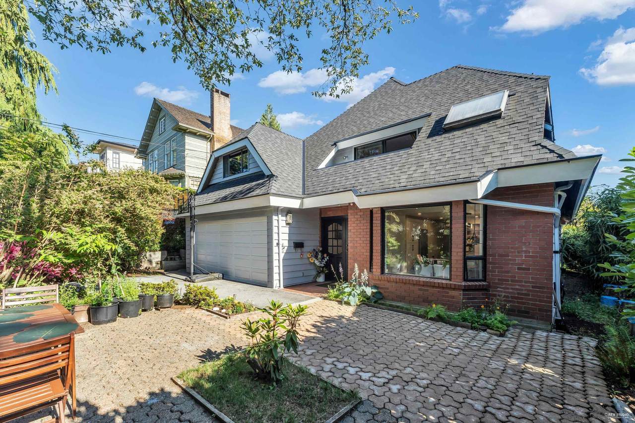 1040 Jefferson Avenue - Photo 1