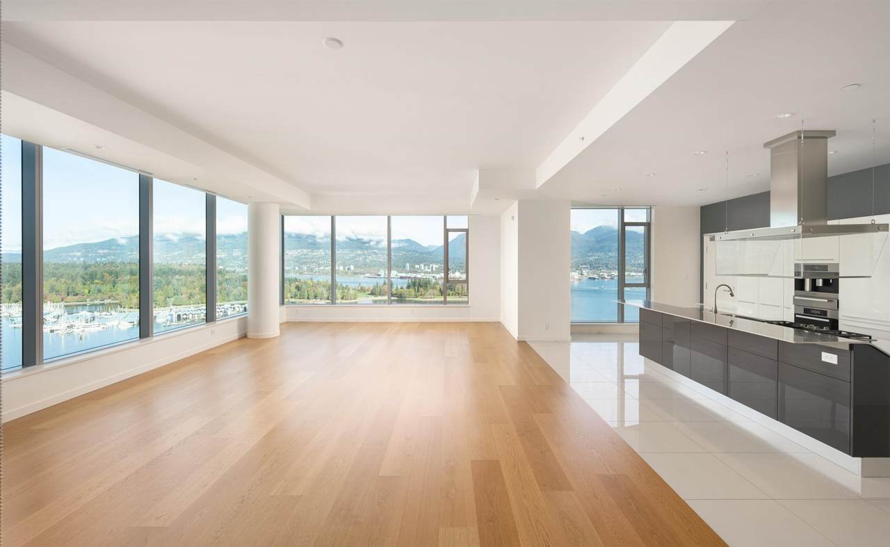 277 Thurlow Street - Photo 1