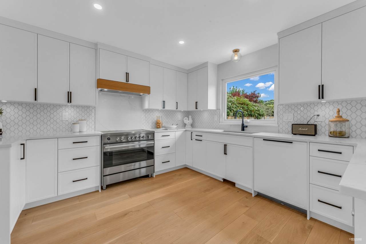 1440 134A Street - Photo 1