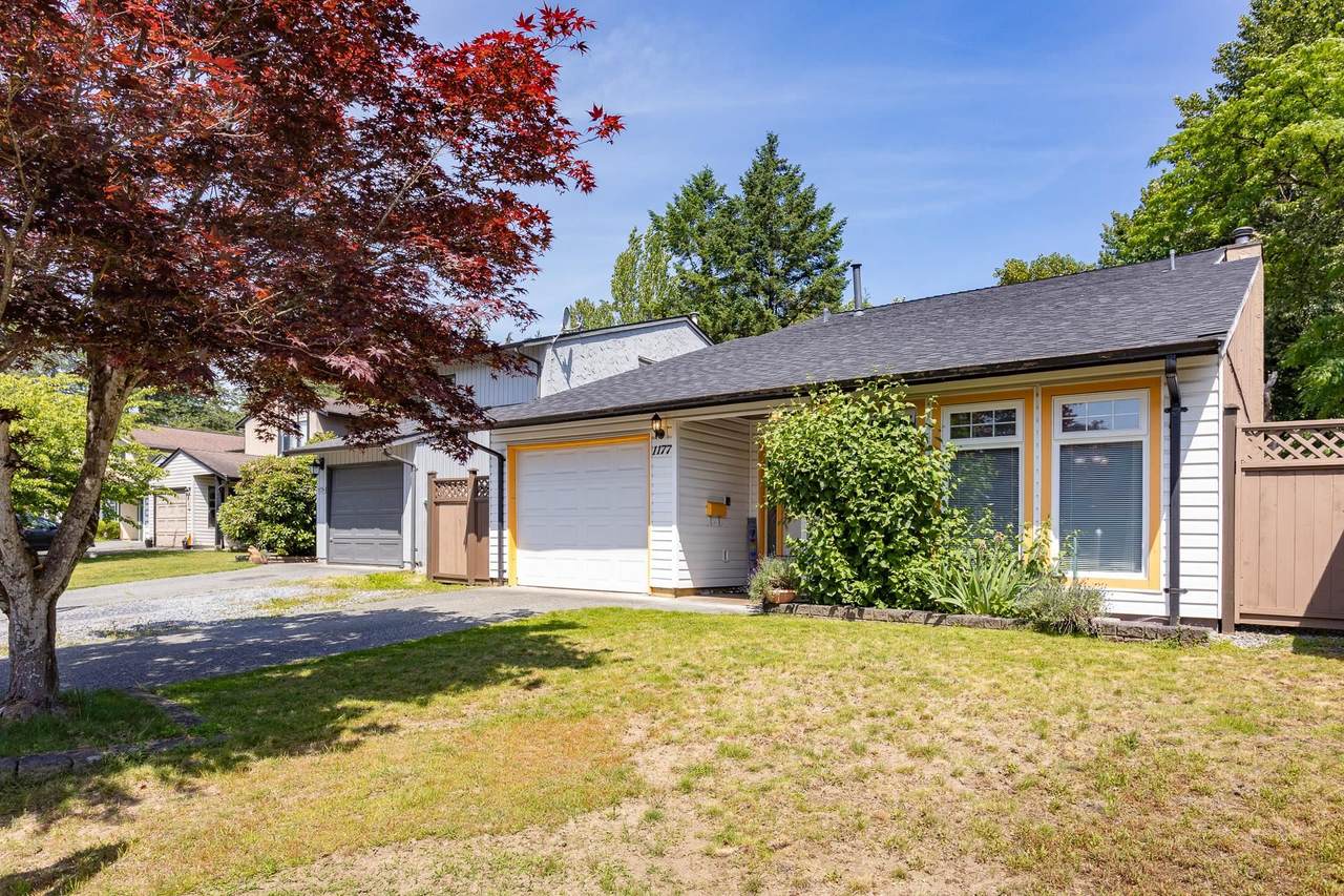 1177 Esperanza Drive - Photo 1