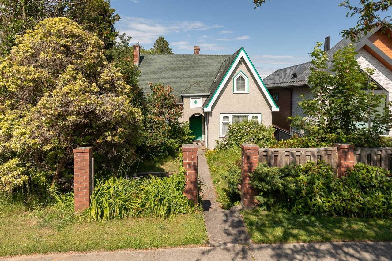 4376 Quesnel Drive - Photo 1