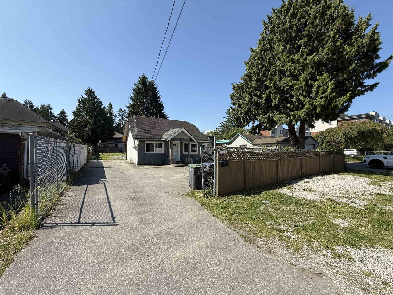 13370 96 Avenue - Photo 1