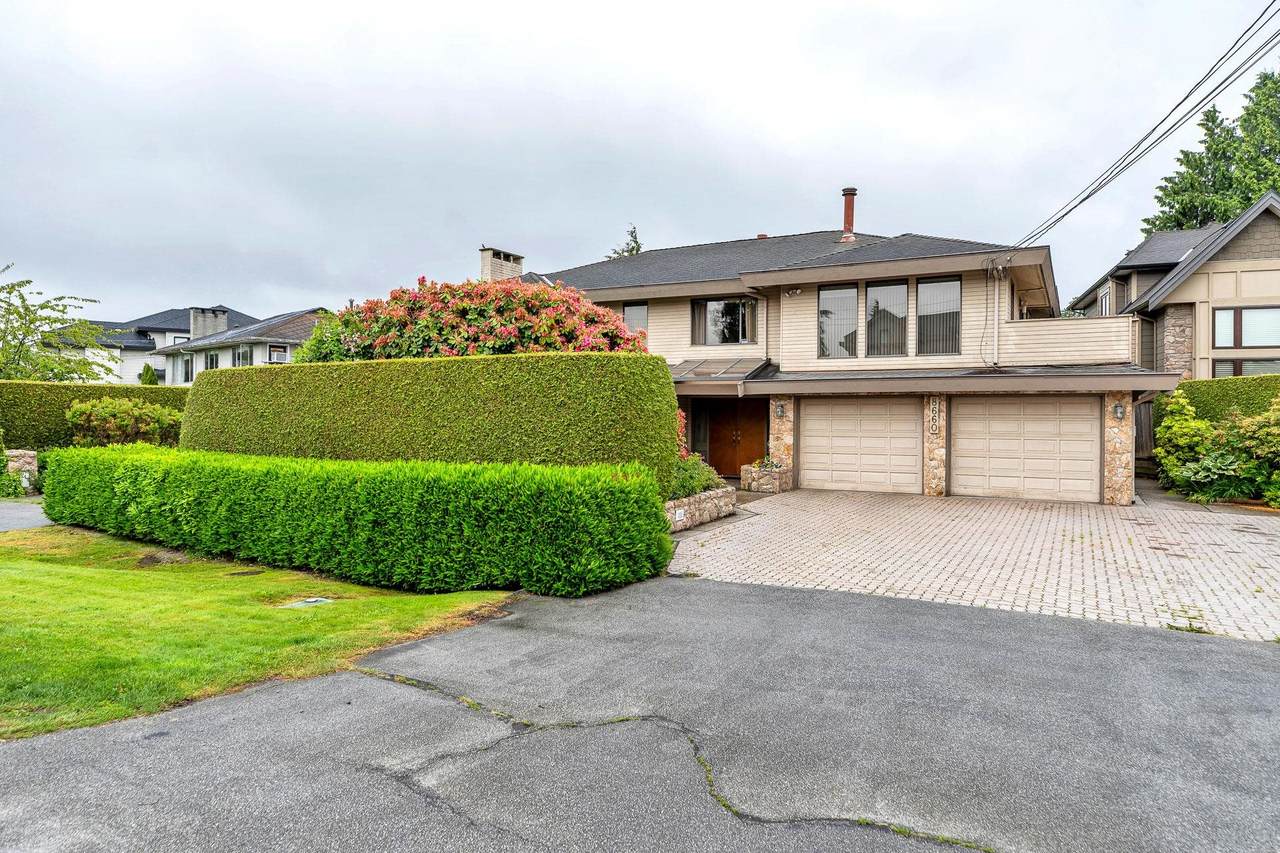 8660 Camden Crescent - Photo 1